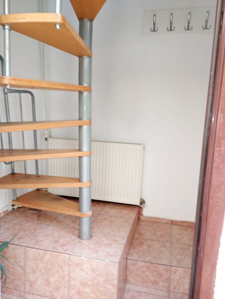 Iancului, str. Baican Ionescu, sector 2, in vila, ac, centrala, ocazie!